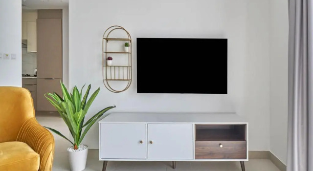 Stella Stays Chic 2 BDR Dubai JVC Large Terrace