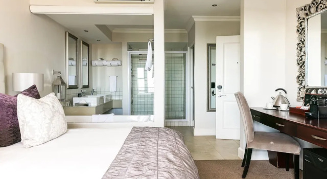Harbour Square Hotel, Book Hotel Hermanus Walker Bay Nature Reserve