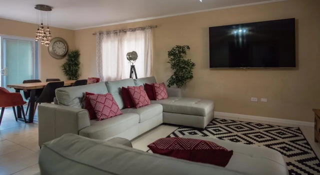 Palm Breeze, Забронировать Отель Отели Монтего-Бэй с парковкой, Парковка