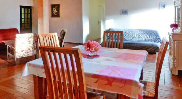 Rural Pool Retreat in the Hills, Rezervasyon Otel Retournac Rhône-Alps