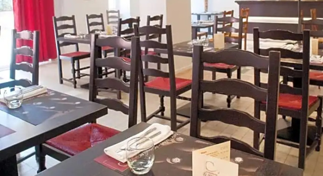 Comptoir et Dépendances, Rezerwuj Hotel Frontonas Isère