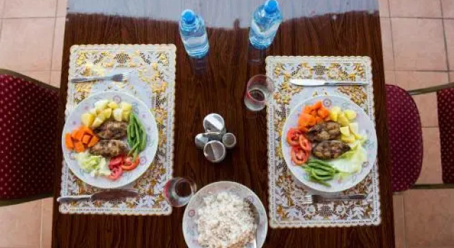 Melvila, Забронировать Отель Келания 