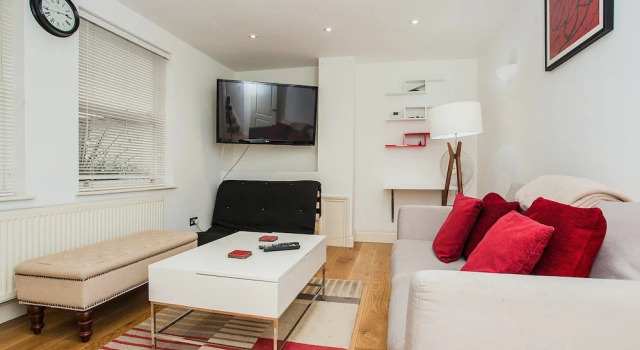 Stunning, Bright & Airy 1 Bed in Paddington, Забронировать Отель Отели Лондона 3 звезды, рядом с Serpentine Gallery, 3*
