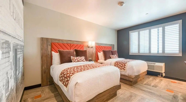 Трёхместный номер Standard Hotel Lexen Newhall & Santa Clarita - Near Six Flags Magic Mountain