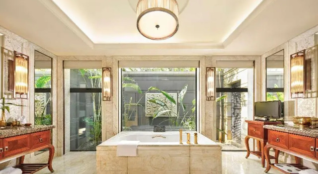 Номер Standard с балконом Wanda Reign Resort & Villas Sanya Haitang Bay