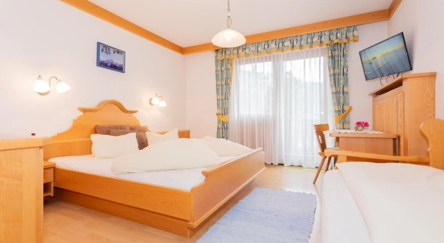 Трёхместный номер Standard с балконом Ski Dome Apartments-Apartment VIVA & Heaven Holiday Chalet - Summercard included