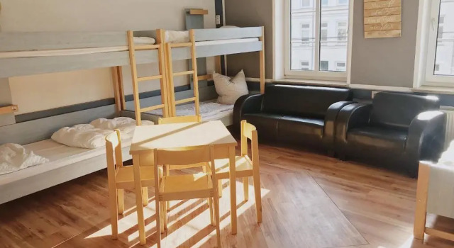 Кровать в общем номере Blue Doors Hostel KTV