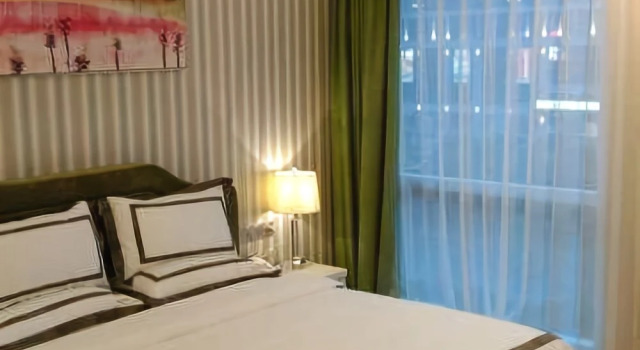 Lock Hotel, Book Hotel Chengxiang 
