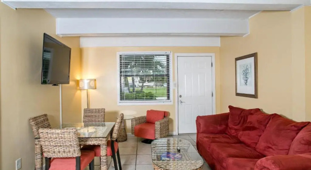 Люкс Royal Inn Beach Hutchinson Island