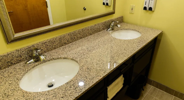 Люкс Economy Asbury Inn & Suites