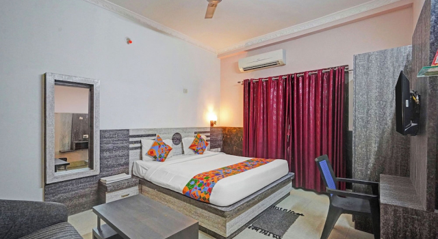 Номер Premium Fabhotel Aditya Guest House 3