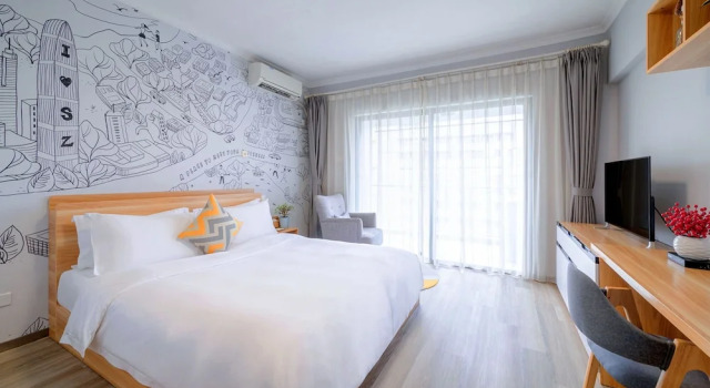 Двухместный номер Standard с балконом Shenzhen T Hotel Apartment