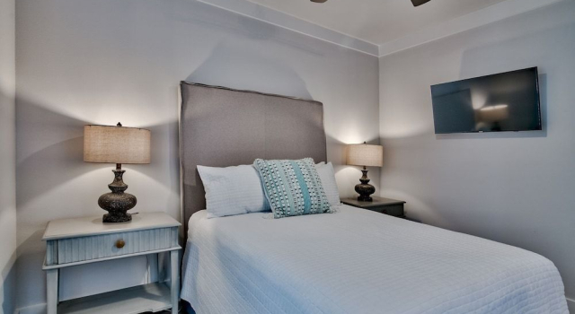 Grand Sandpiper Chateau With Golf Cart and Pool
