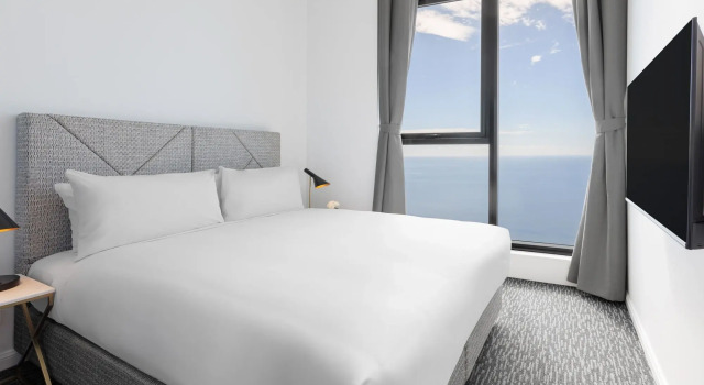 Meriton Suites Surfers Paradise