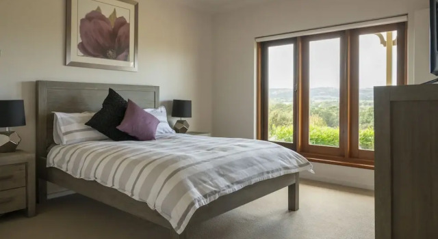 131 Your Vineyard Home in the heart of the Vale
