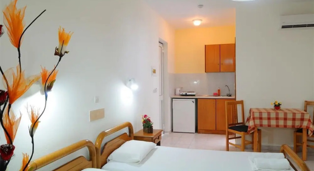 Студия с балконом Nikos 2 Studios & Apartments