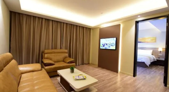 Люкс Homeinn Plus Hotel (Nanjing Confucius Temple Baixia Road)