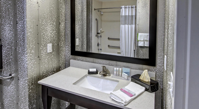 Двухместный номер Standard Hampton Inn and Suites Ada