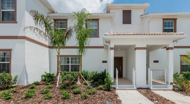4 Bedroom Town Home with Pool, Rezerwuj Dom wakacyjny Hotele w Kissimmee z basenem, Basen