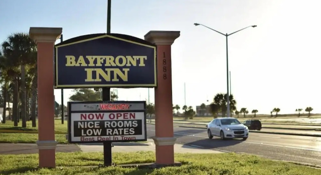 Bayfront Inn
