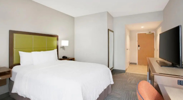 Двухместный номер Hampton Inn by Hilton Middletown