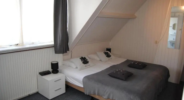 Het Verschil, Book Hotel Zoutelande Walcheren