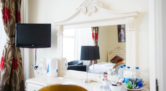 Номер Economy Queensbridge Hotel