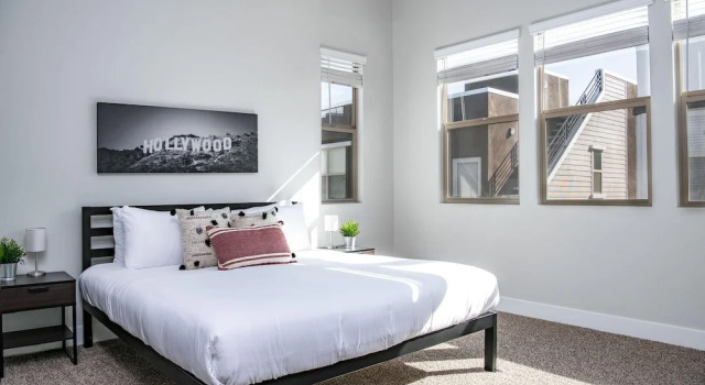 The Newport by Avantstay, Забронировать Отель Пруд в Темпе Phoenix Metropolitan Area, рядом с Vista Del Camino Park