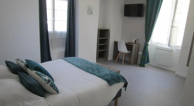 Le Camélia, Book Hotel Ruillé-Froid-Fonds 