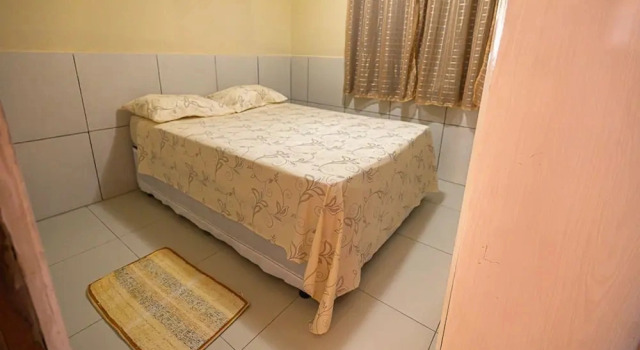 Casa com Piscina e Churrasqueira em Arembepe, Book Feriehus Sommerhuse i Bahia, Hytte
