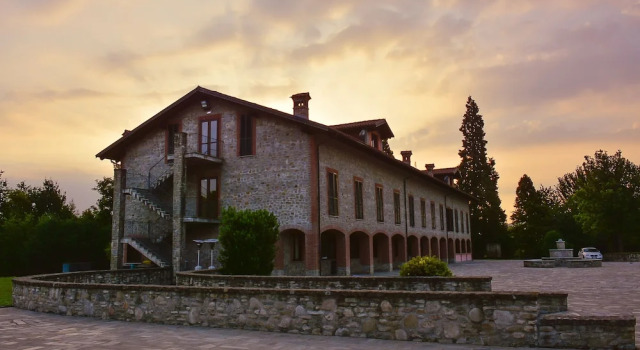 Tenuta Larenzania, Reserva ahora Hotel Hoteles en Piamonte con piscina, Piscina