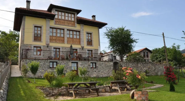 Balcon Picos de Europa, Varaa Hotelli Cangas de Onís 