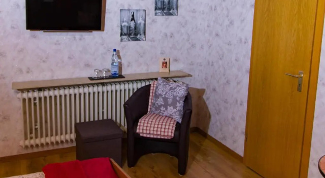 Bed & Breakfast Sandra Müller, Забронировать Отель Трабен-Трарбах Мозель - Германия