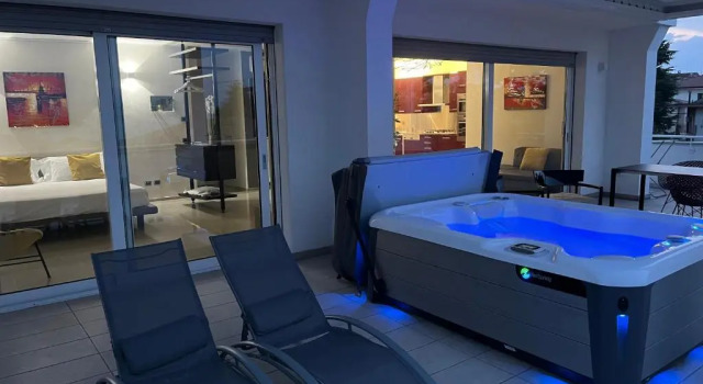 Апартаменты Luxury Suite La Finestra Sul Lago