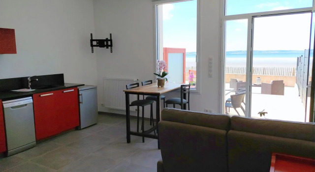 Apartment in top location, sea view, direct access to the beach, Plonévez-Porzay, Забронировать Апартаменты/квартира Апартаменты Finistère, Апартаменты/квартира