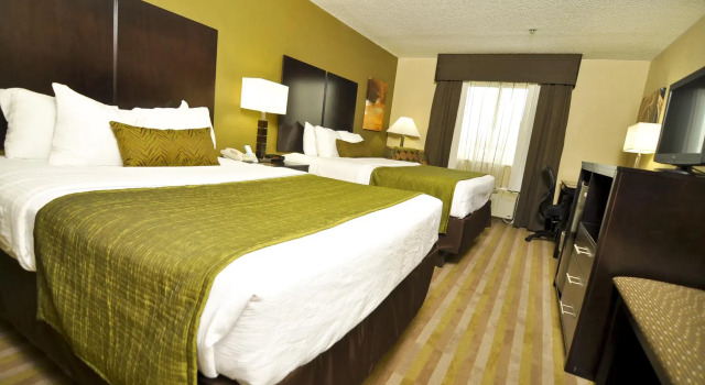Четырёхместный номер Standard Best Western Norwalk