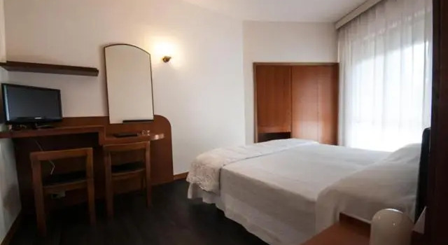 Четырёхместный номер Standard Hotel Michelangelo & Day SPA
