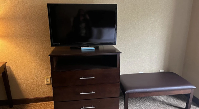 Люкс Quality Suites Graham - Burlington South