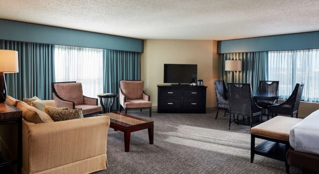 Номер Wetbar Deluxe Курорт DoubleTree by Hilton Orlando Theme Park