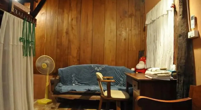 Кровать в общем номере Inthanon Hostel - Adults Only