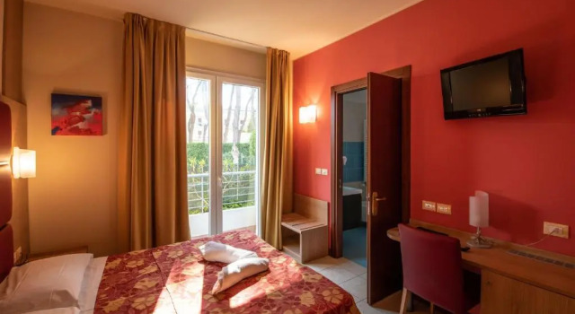 Номер Economy Hotel Mondial