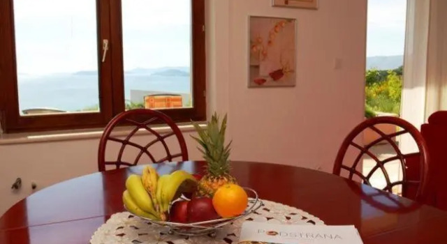 Apartment Smile Podstrana