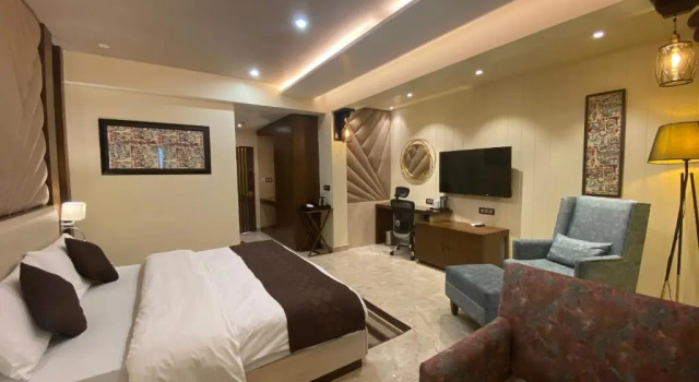 Люкс с балконом Spring Valley Resorts by DLS Hotels