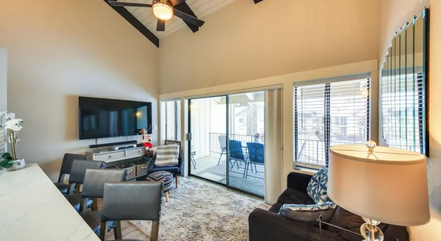 Апартаменты с 2 комнатами с балконом Waterfront Sandpoint Condo: Lake Access!