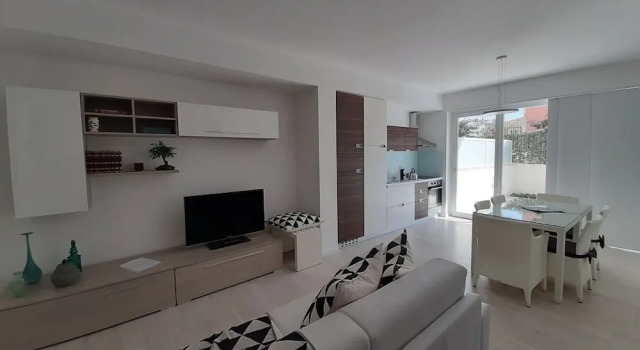 Comfortable Holiday Home in Pozzallo With Balcony, Забронировать Отель Поццалло Долина Ното