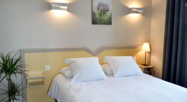 Logis Restaurant & Hôtel À la 12, Забронировать Отель Отели Делм 3 звезды, 3*