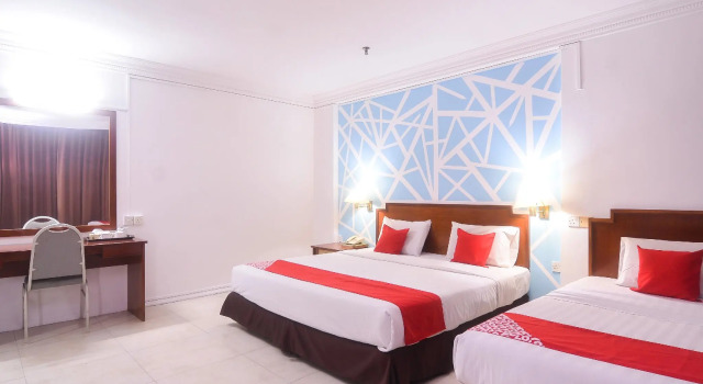 OYO 11342 Liwah Hotel