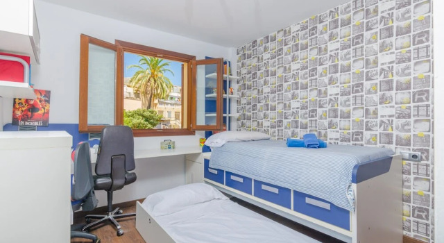 ESMAEZ, Book Hotel  