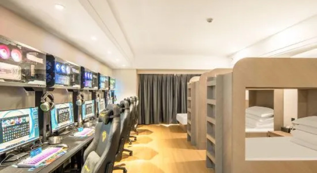 Кровать в общем номере Jianfeng Luxury E-sports Hotel (Shijiazhuang Yuhua Wanda Plaza)2-1802