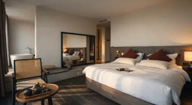 Люкс Fuxian Lake · Elephant Bookstore Mountain and Sea Hot Spring Resort